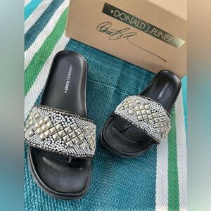 🎉✨ Donald J. Pliner Women's Black Calf and Silver Embellished Sandals Size 7M